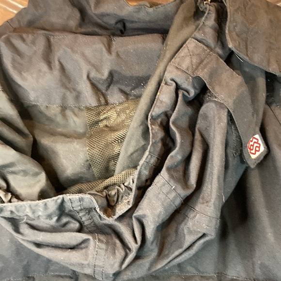 Special blend ski jacket with duck down. Squishy and comfy. Size M.  B6 - Picture 8 of 9